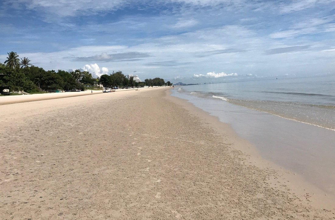 Photo of the northern part of the deserted Hua Hin beach Hua Hin North Beach Area