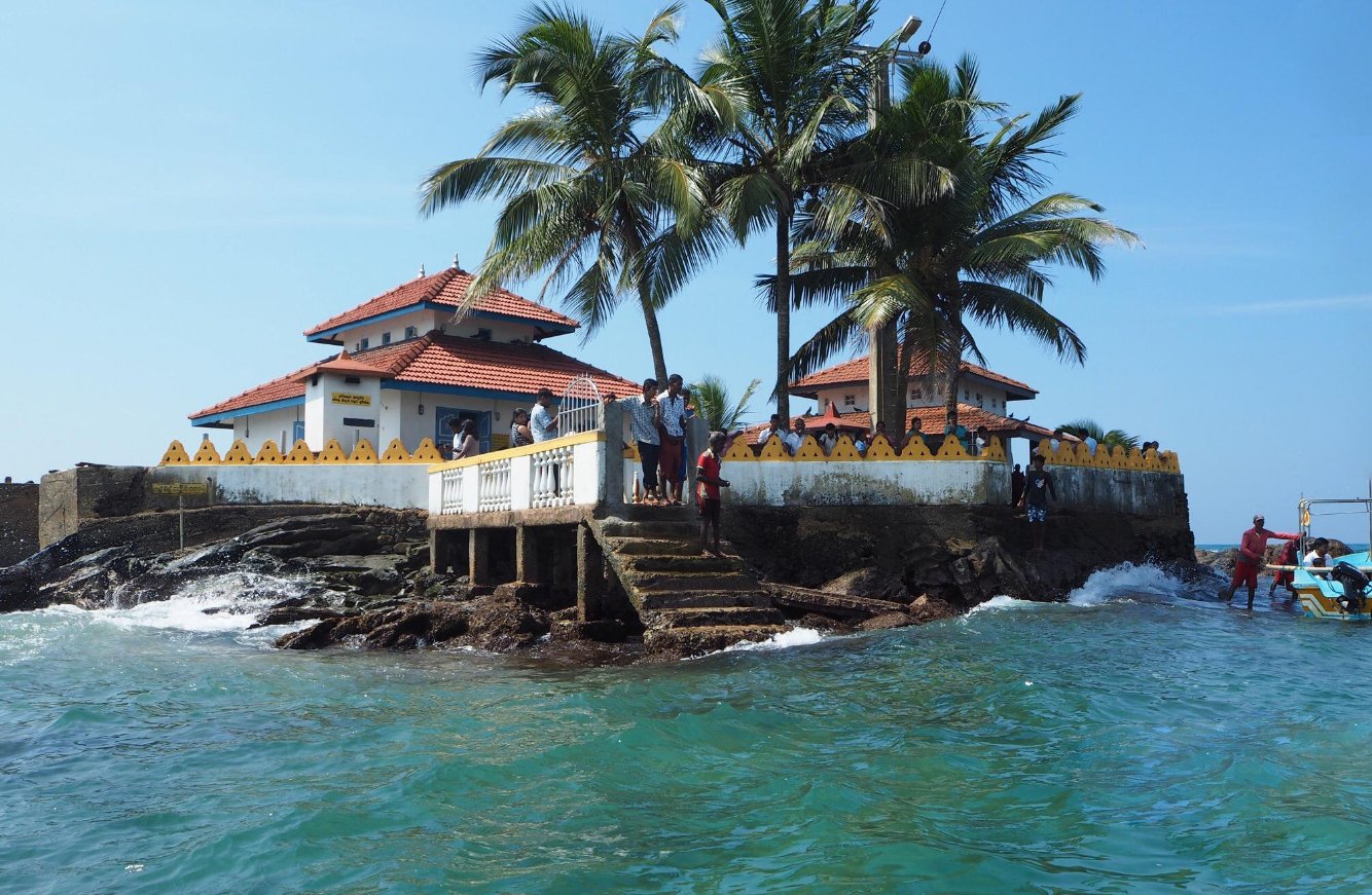 Photo of the island where the Sinigama Vihara Temple is located Sinigama Vihara Temple on the island