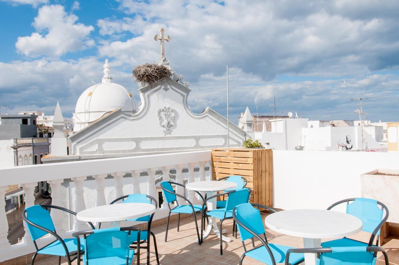 Cheap hostel terrace in Faro Photo: Stork Hostel terrace