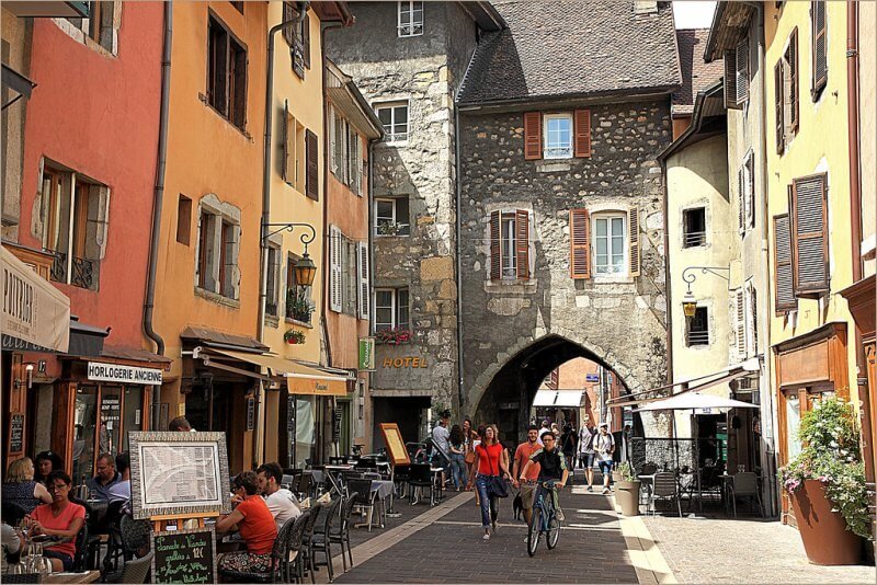 Rue Sainte Claire, Annecy Photo: Rue Sainte Claire, Annecy, France