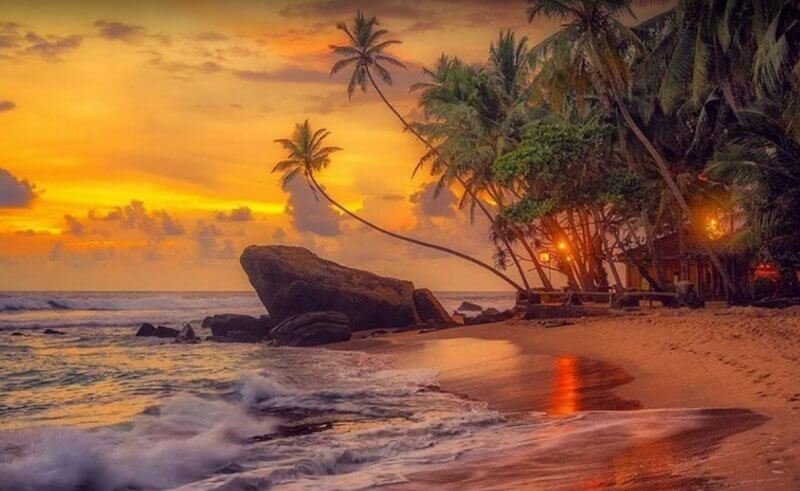 Photo of Miairipenna beach in Unawatuna in the evening Mihiripenna Beach