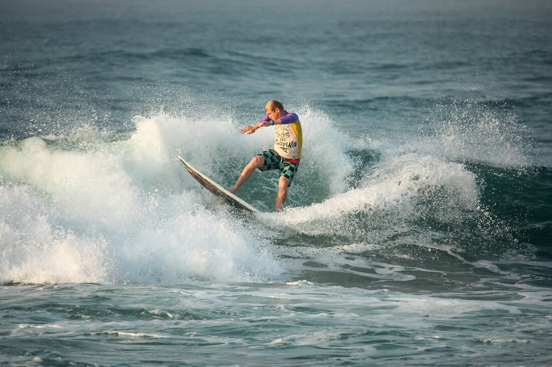 Midigamu Surfer, Sri Lanka Midigamu Surfing