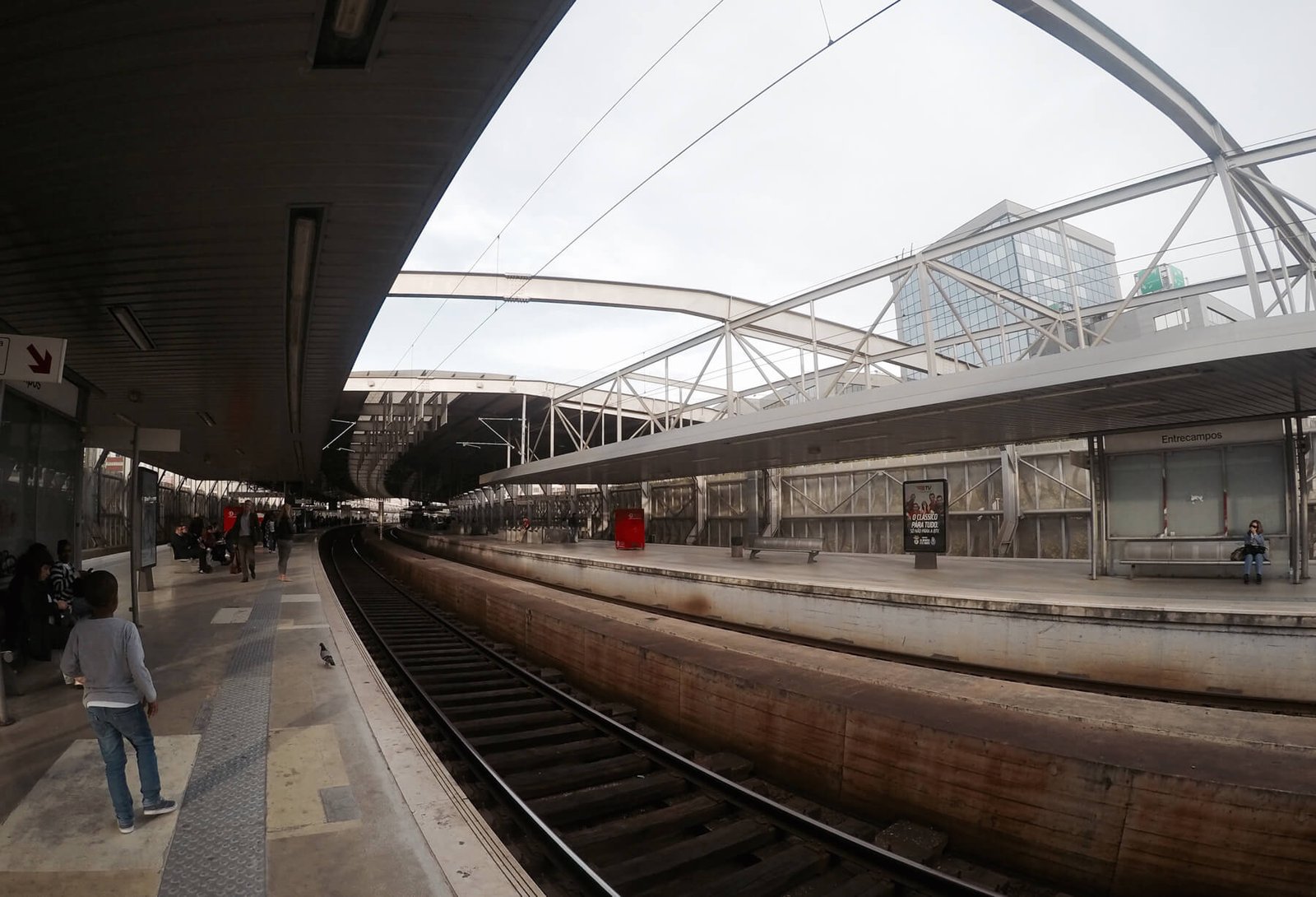 Photo at the Entrecampos station in Lisbon Waiting for the train at Entrecampos station