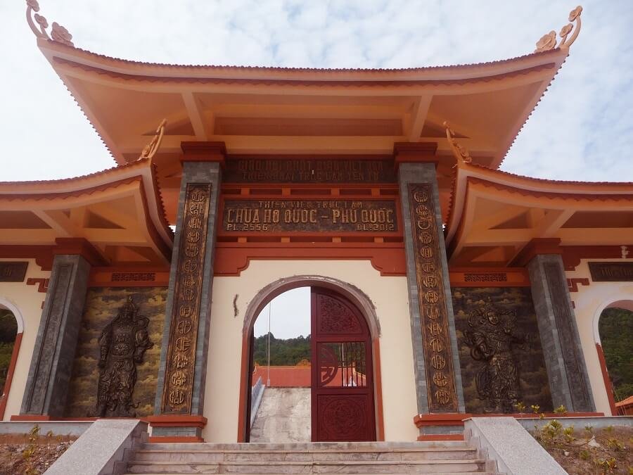 Ho Quoc Temple Entrance Buddhist Temple (Ho Quoc Temple)