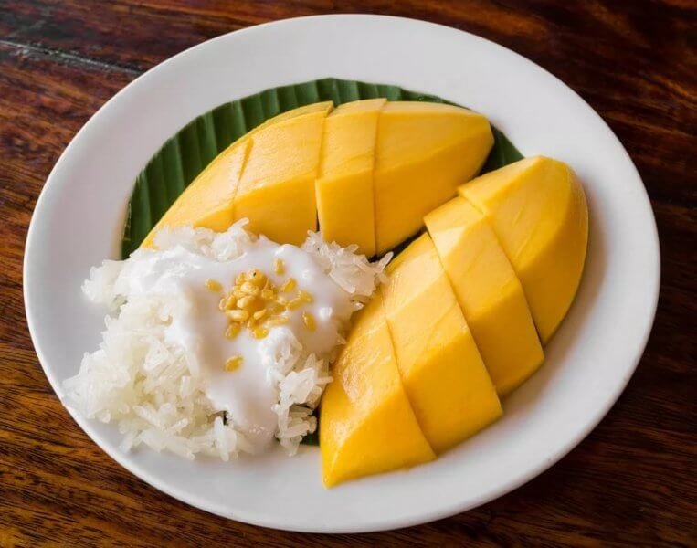 Mango with rice