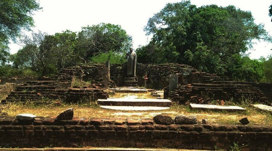 Photo of the ruins of Velgam Vihara Monastery Velgam Vihara Ruins