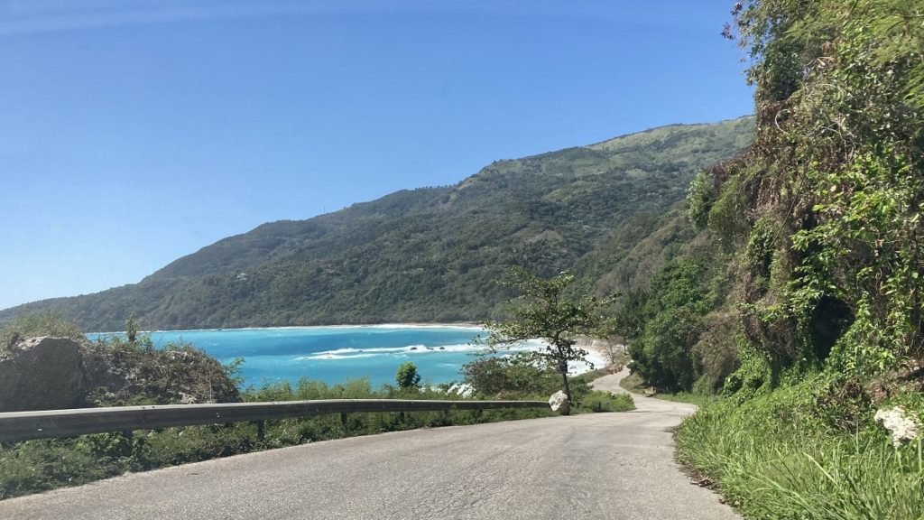 Road to the Bay of Eagles