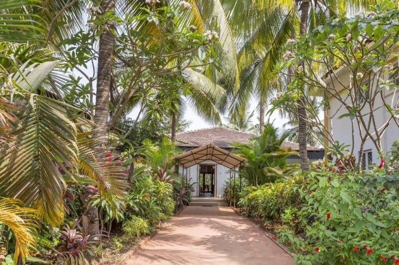 Cavelossim Beach Hotel