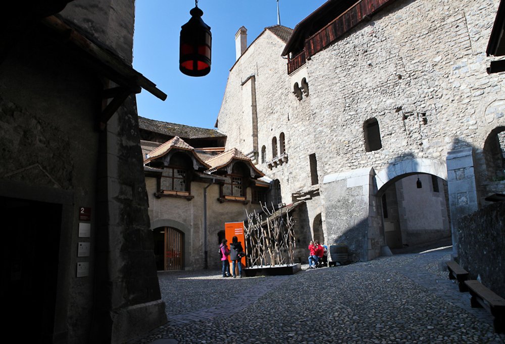 Photo of the first courtyard of the Chillon Castle The first courtyard of the Chateau de Chillon