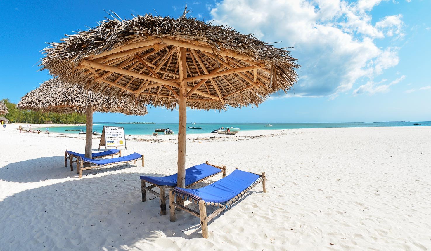 Photos of sun loungers on the snow-white beach of Kendwa Comfortable stay at Gyeongdwa Beach