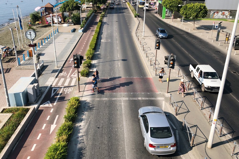 Дороги в туристической части города хорошие. Пробок как в Москве не бывает