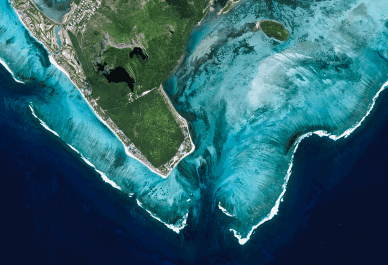Vertical down view of an underwater waterfall View of the phenomenon vertically from above