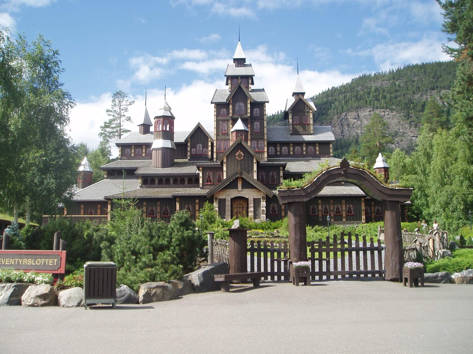 Hunderfossen Amusement Park