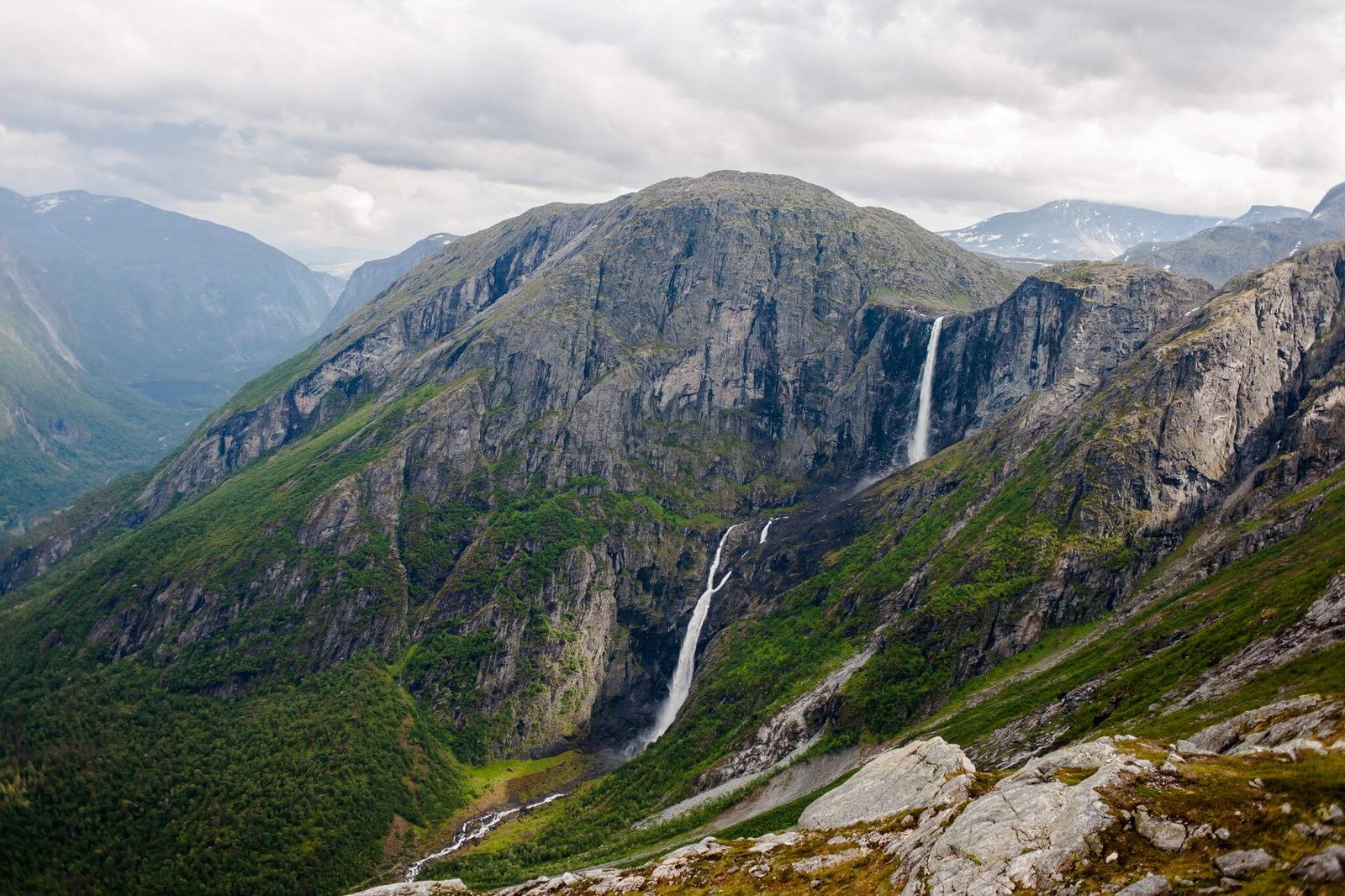Cascade Mardalsfossen