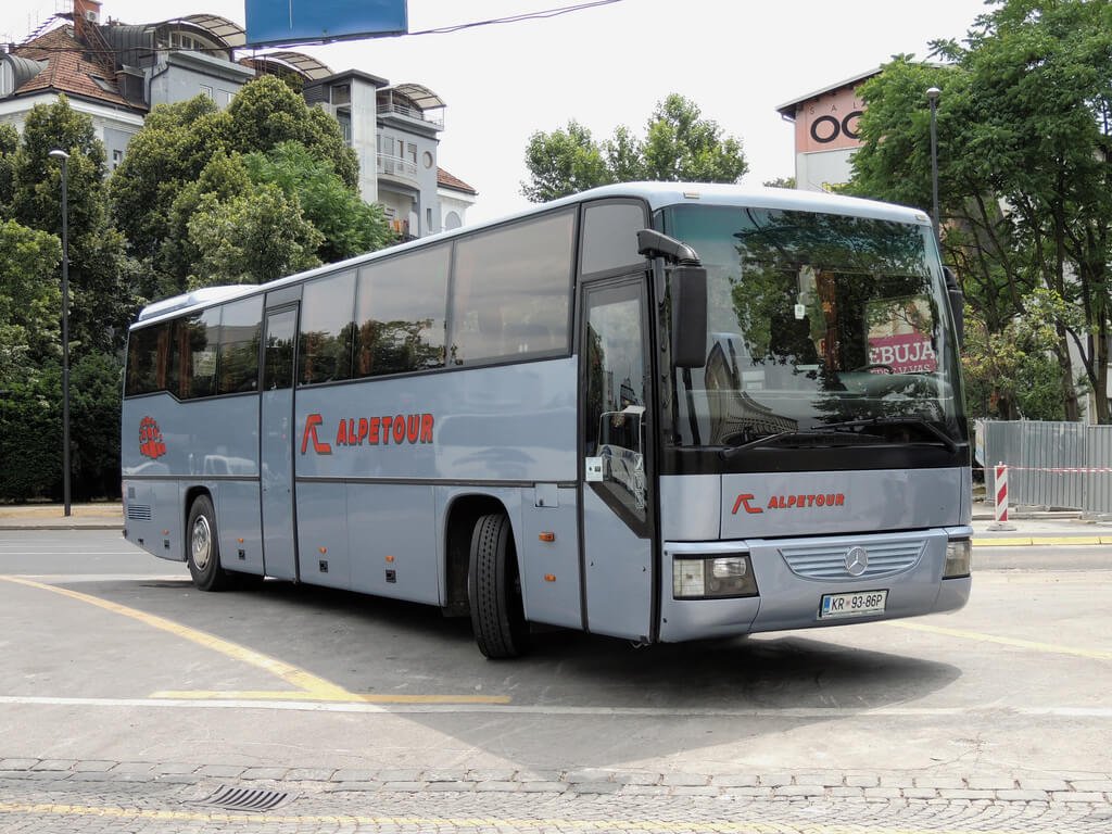 Photo of the AlpeTour bus carrier AlpeTour bus to Piran