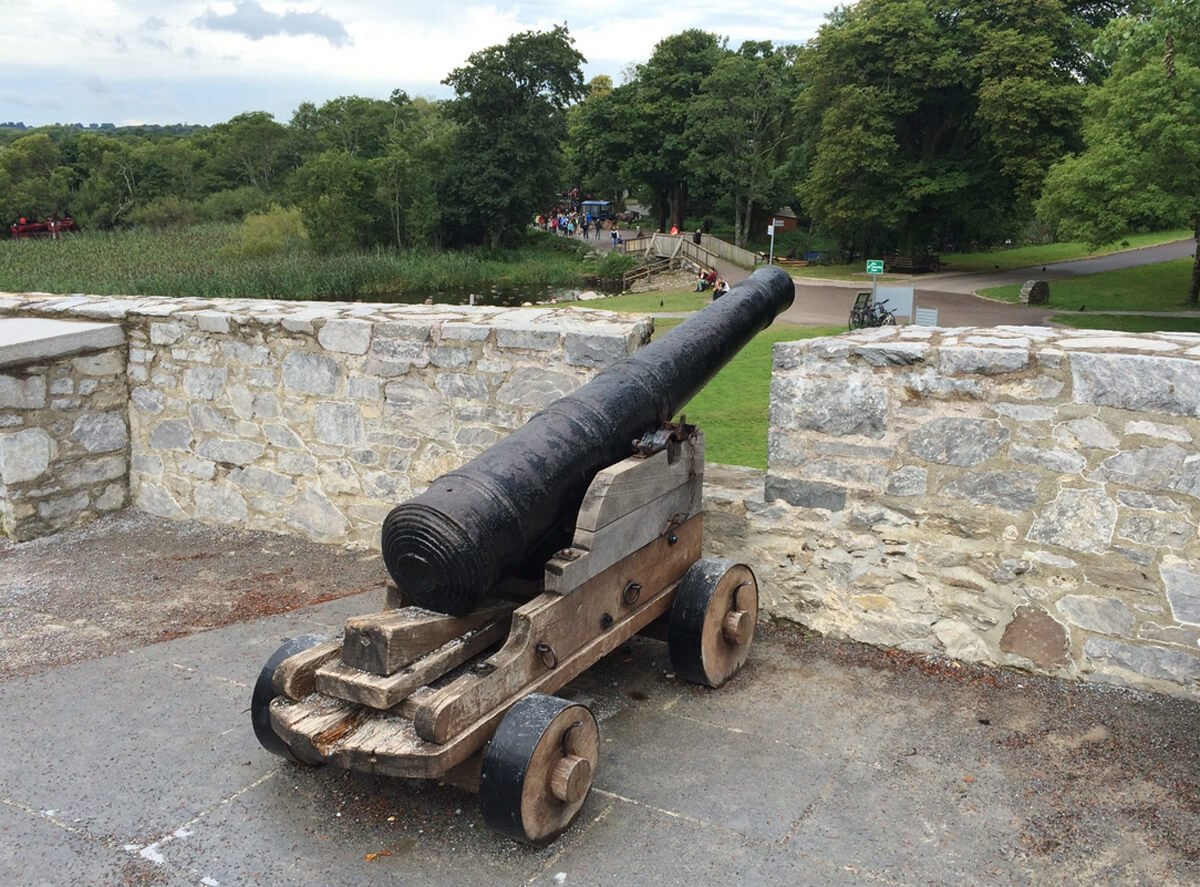 Photo of the Ross Castle cannon, Killarney The cannon at Ross Castle