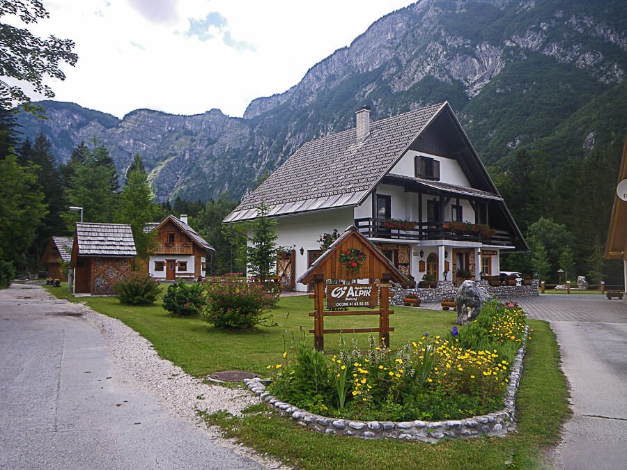 In the village of Ukantz