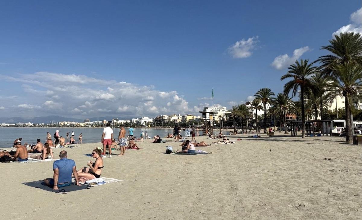 Beach weather in Mallorca in October / photo by Natalia Petervari