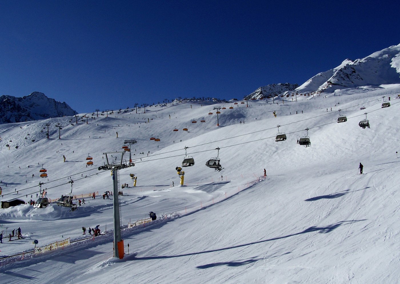 Ski slopes and ski lifts in Selden Trails in the resort of Selden