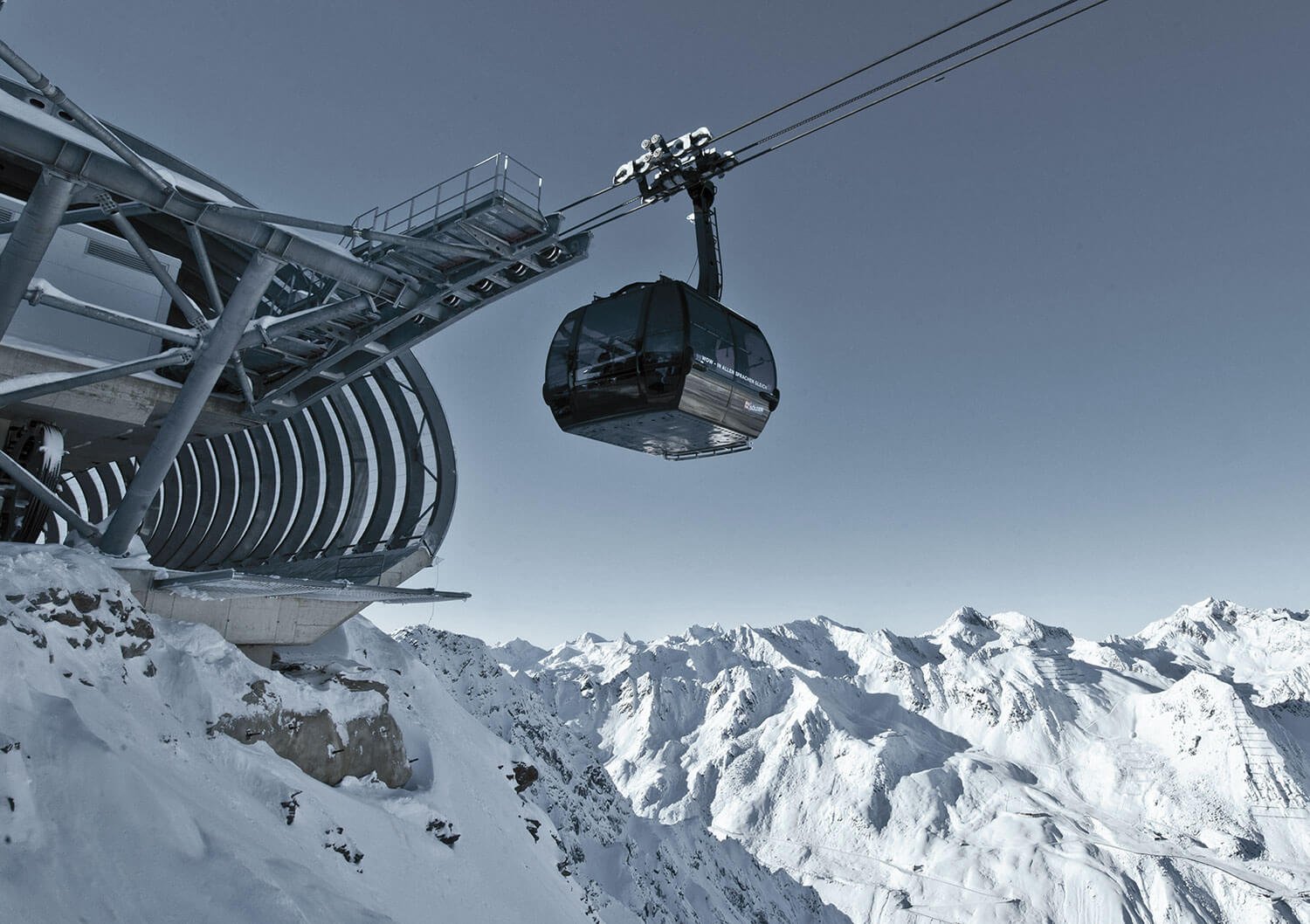 Lift cabin to the Gaislachkogl ski area Lift to Gaislachkogl