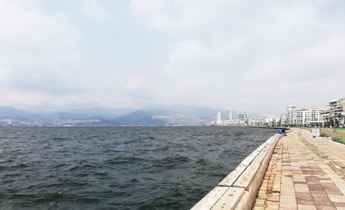 Izmir Embankment / Photo by Marina Grigorenko Izmir Embankment / Photo by Marina Grigorenko